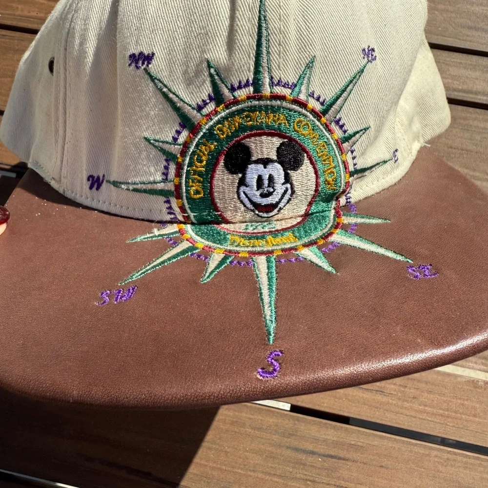 Disneyland 40 Years Of Adventures‎ Mickey Mouse Compass Snapback Hat Goofys USA
